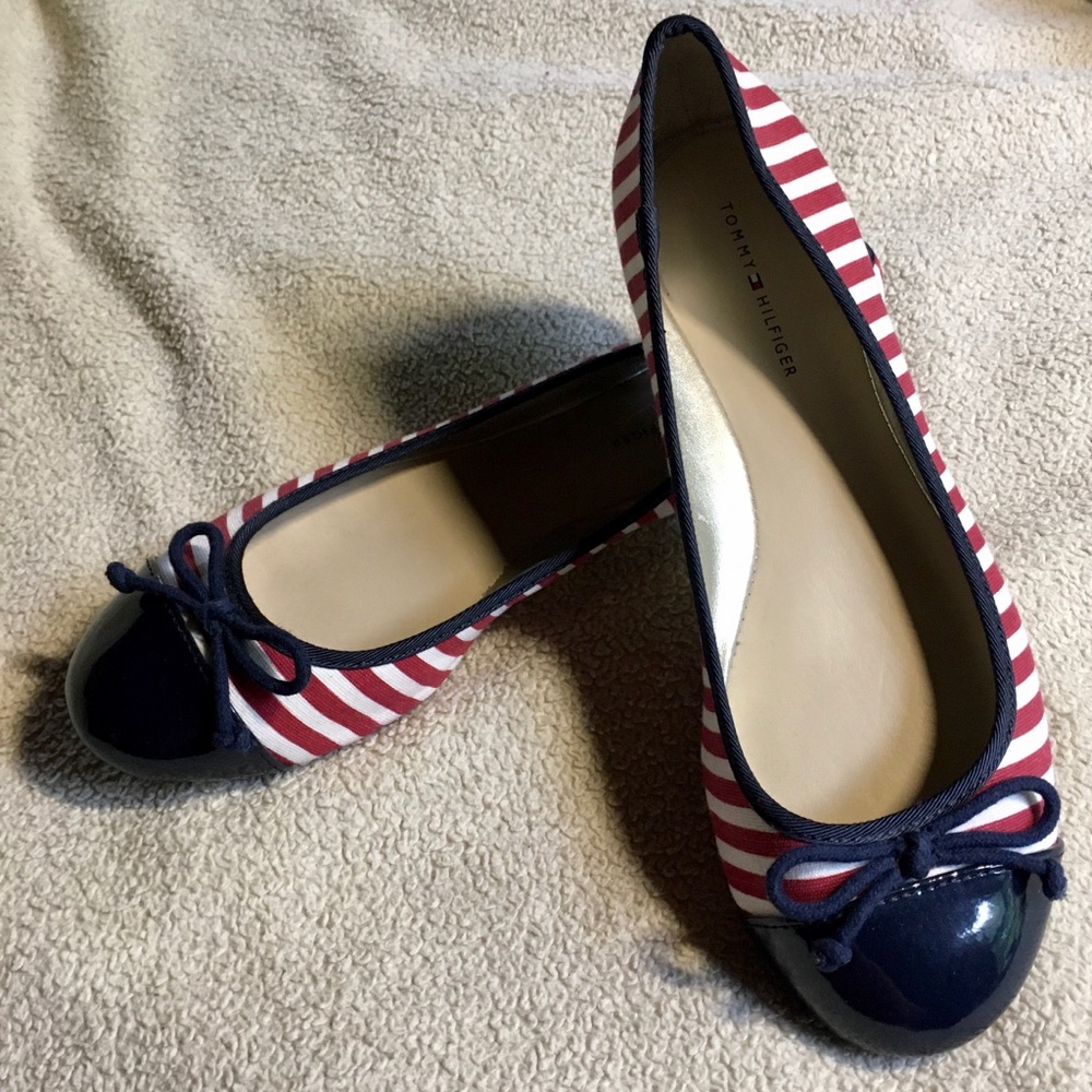 ⚜️Tommy Hilfiger Blair flats⚜️